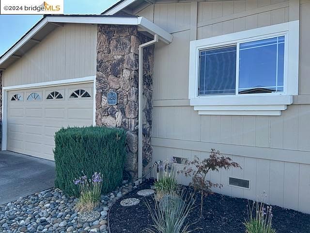 1st image of 238 Harvest Ln