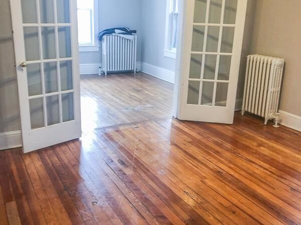 806 Mulberry Ave APT 2