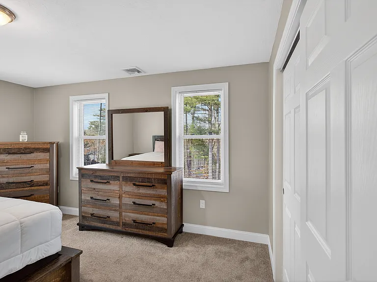5 Twin Ponds Dr #8 — Photo 26