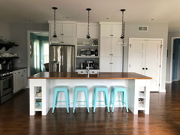 5th image of 3302 W Saddle Creek Dr
