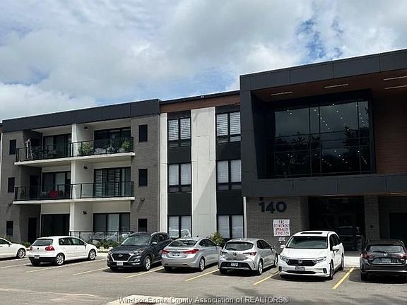 5th image of 140 Main St E #207