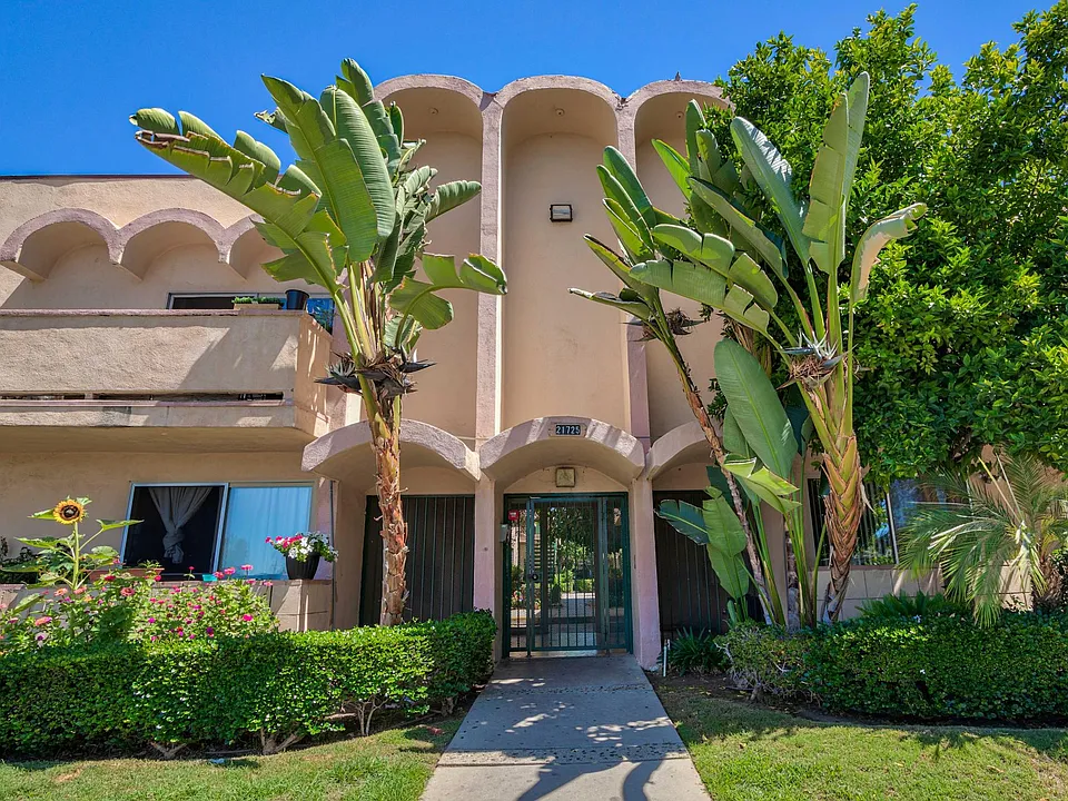Lanark Park Apartments