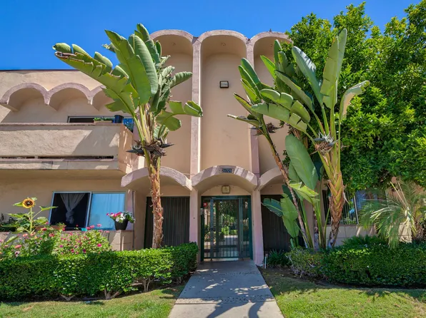 Lanark Park Apartments