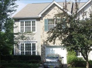 437 Santiago Ct, Mahwah, NJ 07430