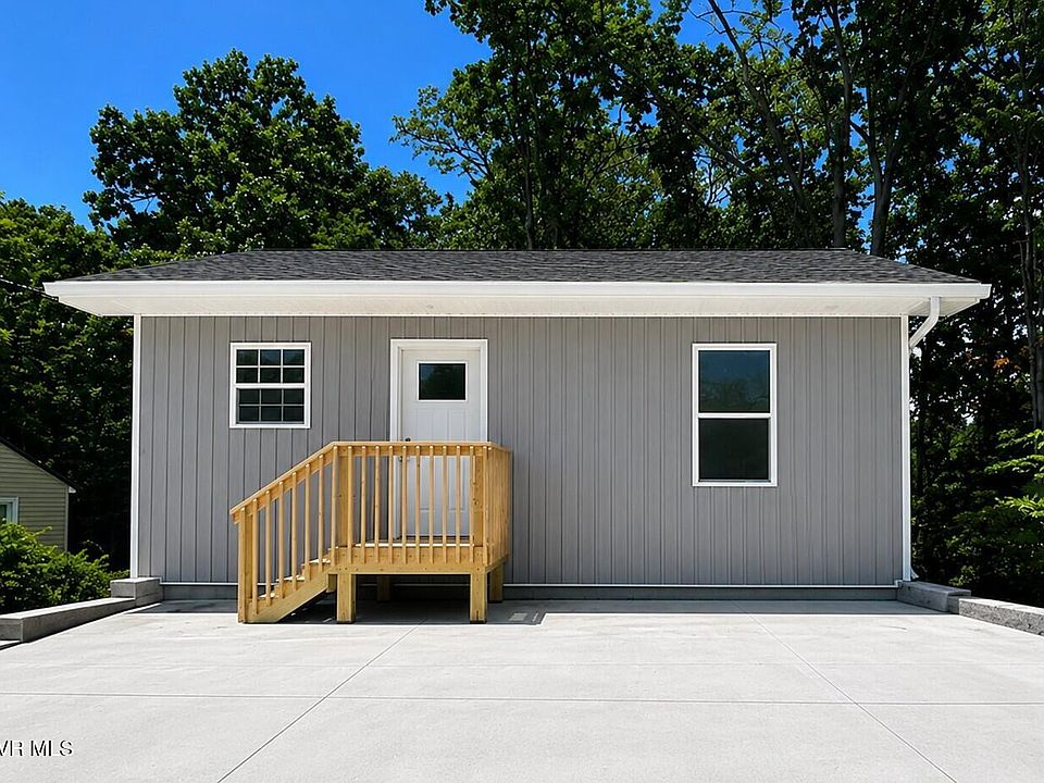 1st image of 2984 Ashley St