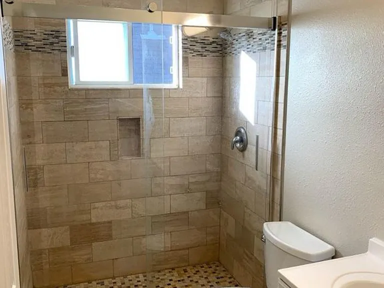 151 N 13th St #4 — Photo 6