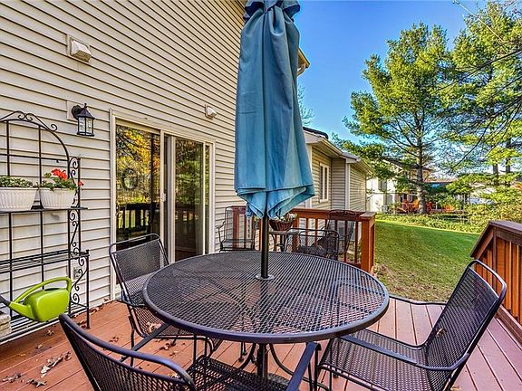 5th image of 98 Eaglesfield Way