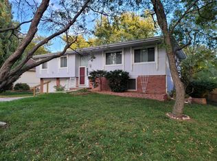 1417 S 163rd St, Omaha, NE 68130