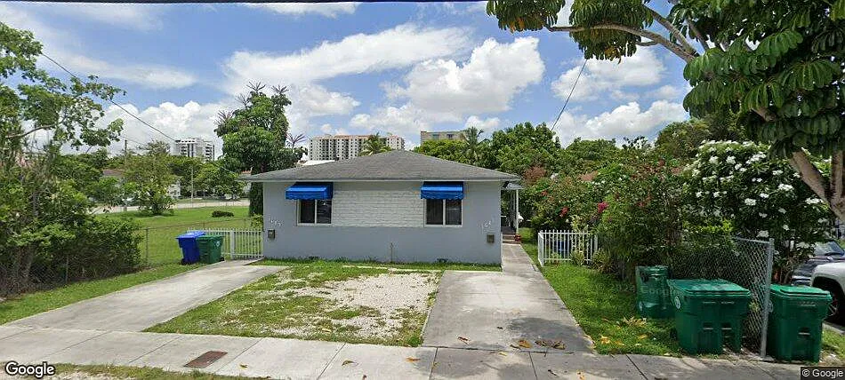 2 bed, 967 sqft, $2,500 — Photo 1