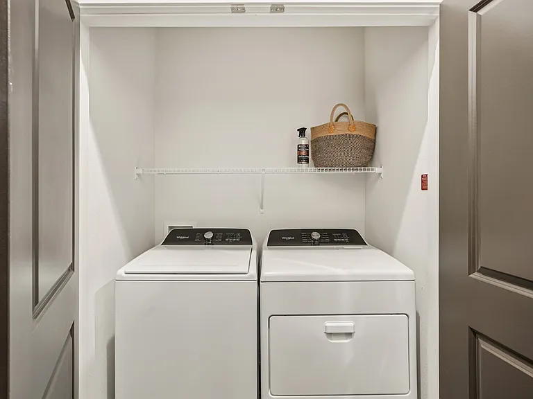The Stadler Luxury Apartments — Photo 30