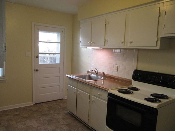 3rd image of 260 W Government Ave #A