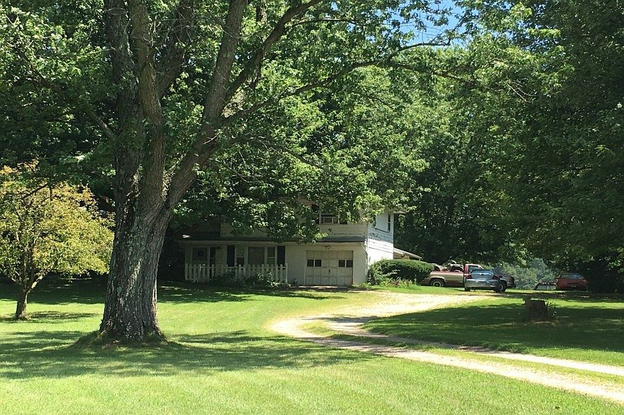 2nd image of 10318 Smoke Rd SW