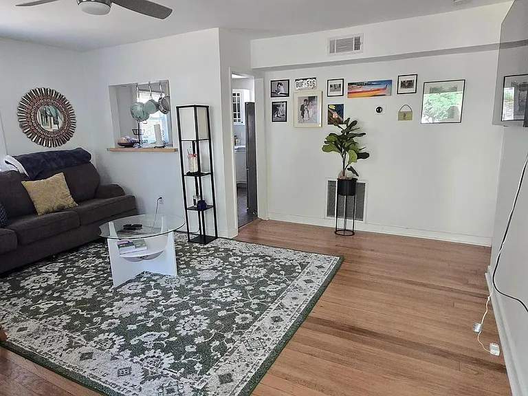 2306 Fort Dr — Photo 3