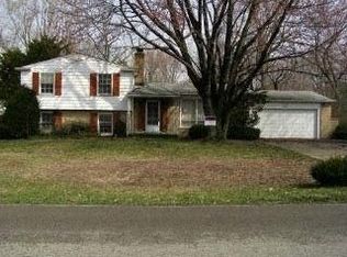 25660 Hickory Hill St, Southfield, MI 48033