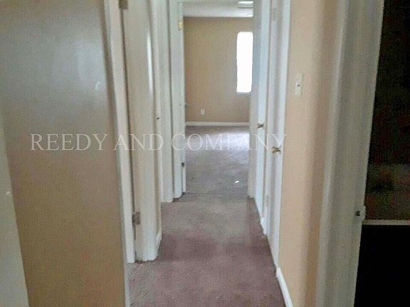 5th image of 3228 Forest Brook Dr