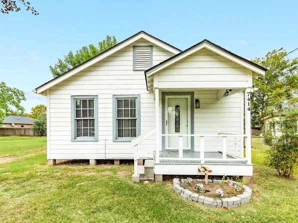 7414 Stewart St, Hitchcock, TX 77563