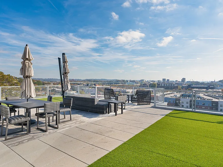 411 Fairpoint St #306 — Photo 30