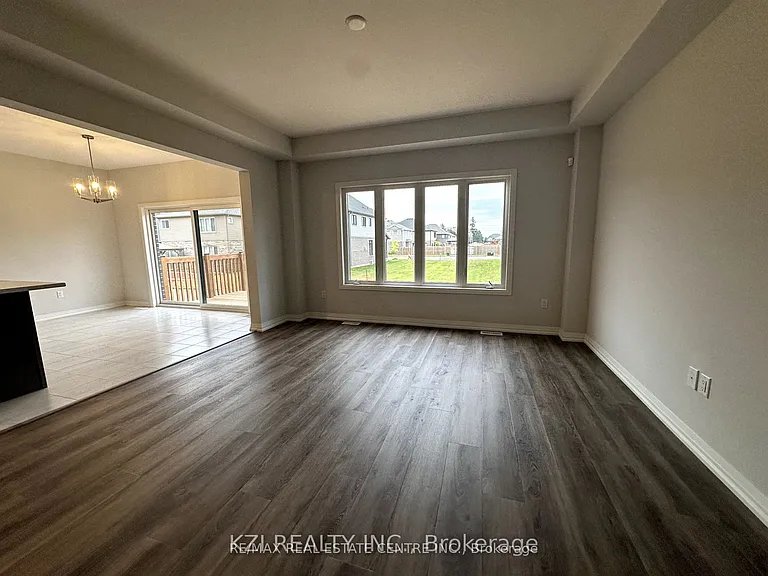 27 Samuel Ave — Photo 5