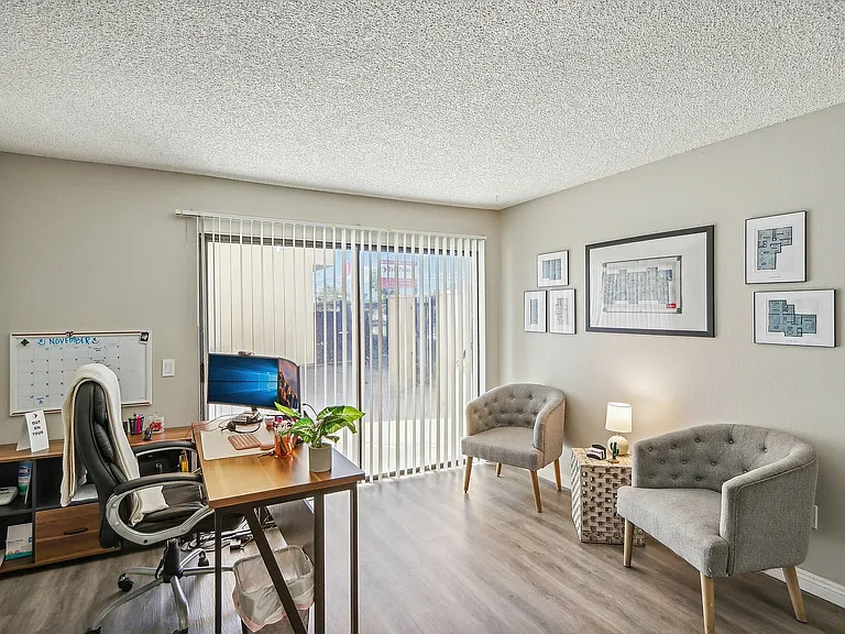 Leasing Office