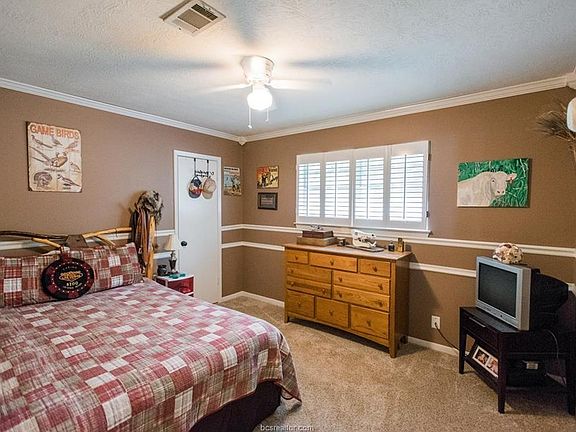 5th image of 2407 Glacier Dr