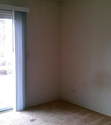 3rd image of 45295 Sno Flake Ln