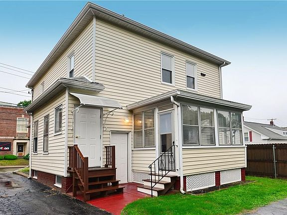 Ist floor gets a front porch and a 3 season room!