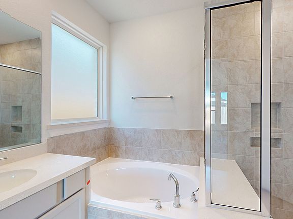 4th image of 21710 Laggan Cliff Ln
