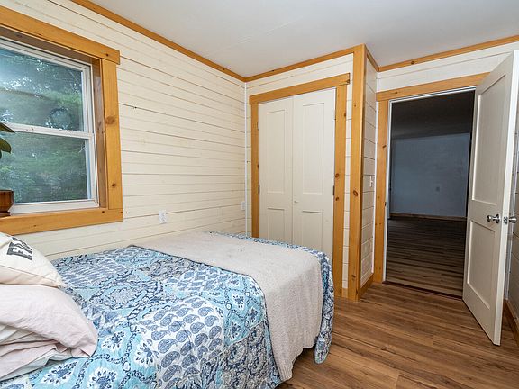 5th image of 20 Ingalls Street
