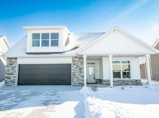 662 Rania Way W, West Fargo, ND 58078