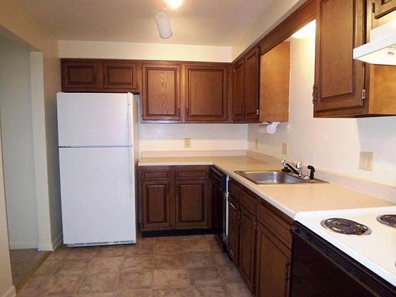 Kitchen 11'x8'