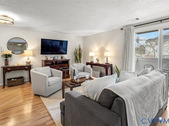 4th image of 2460 E Stembridge Ct #E