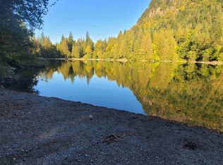 37641 W Lake Walker Dr SE, Enumclaw, WA 98022