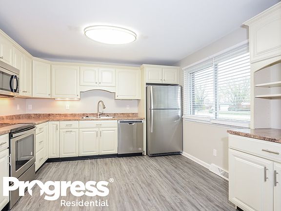 5th image of 10573 Bradley Dr