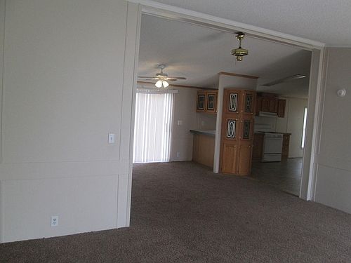 4th image of 23305 Arlington Dr