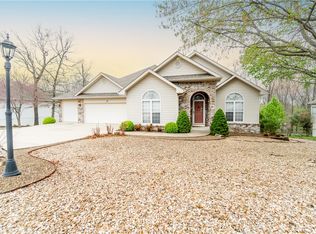 13 Milford Ln, Bella Vista, AR 72715