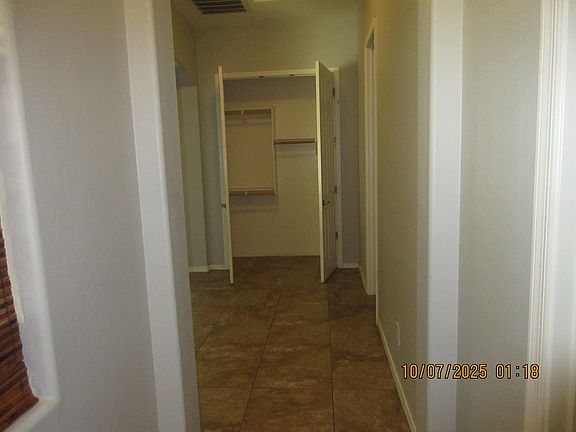 3rd image of 12570 N Wind Runner Pkwy