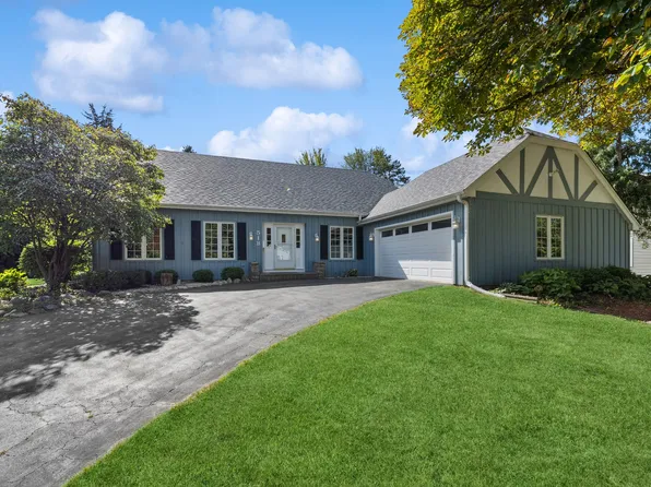 518 Wing Ln, Saint Charles, IL 60174