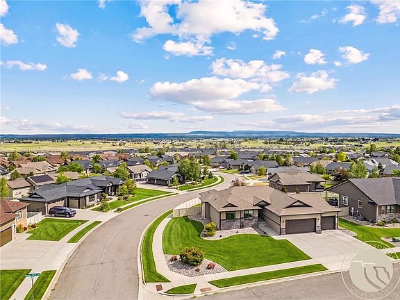3rd image of 3076 Western Bluffs Blvd