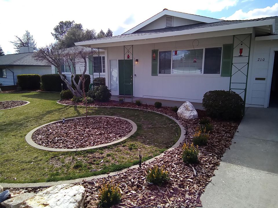 1st image of 210 Herrington Dr