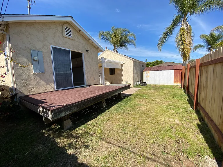 8725 Washington Ave — Photo 18