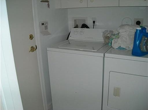 3rd image of 9556 Crescent View Dr N
