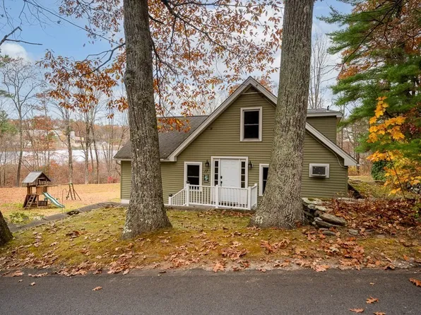 17 Bay Path Rd, Charlton, MA 01507