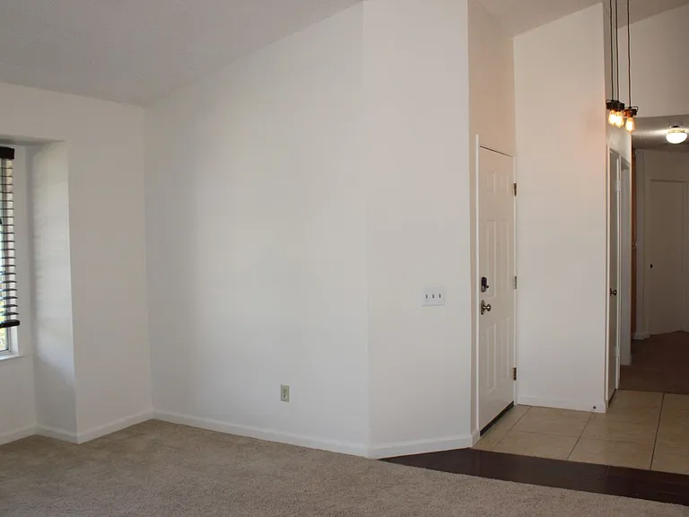 3412 Leland St — Photo 3