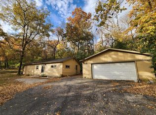 2313 Saline Rd, Fenton, MO 63026