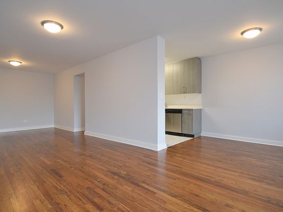 Pelham Terrace - Living Room - C-Line