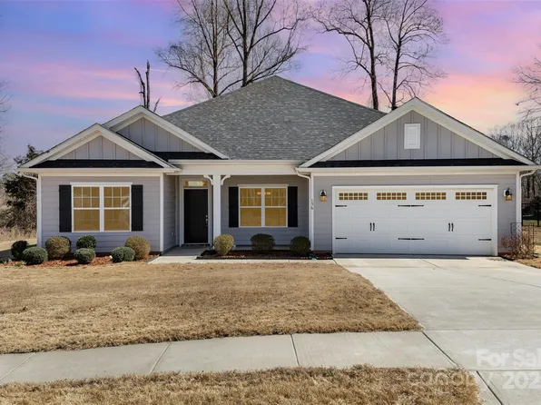 156 Sugar Hill Rd, Troutman, NC 28166