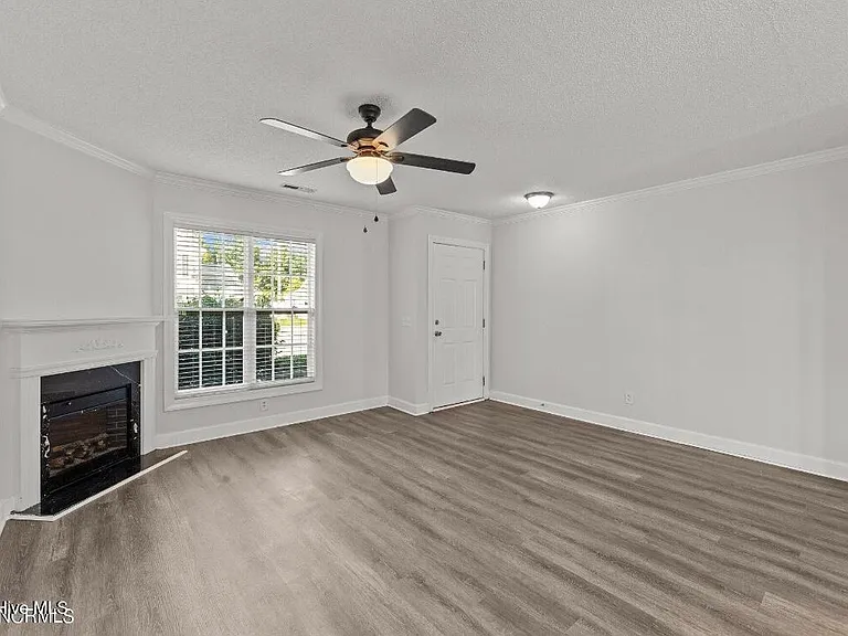 1300 Thomas Langston Rd #6 — Photo 8