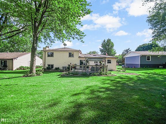 5th image of 1175 Sunnyslope Dr