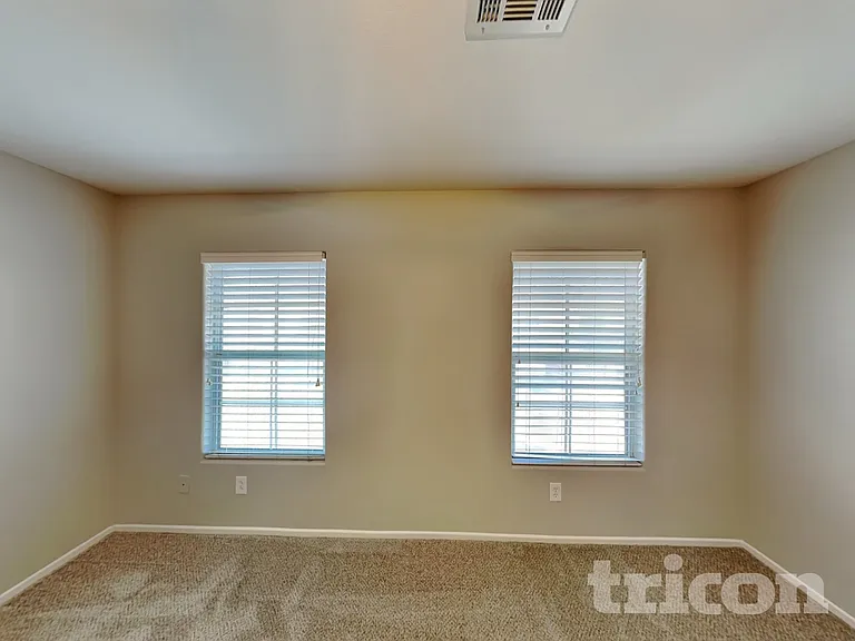 5969 Red Raspberry Ct — Photo 8