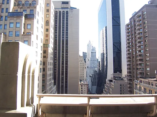 Rented by Corcoran | media 15